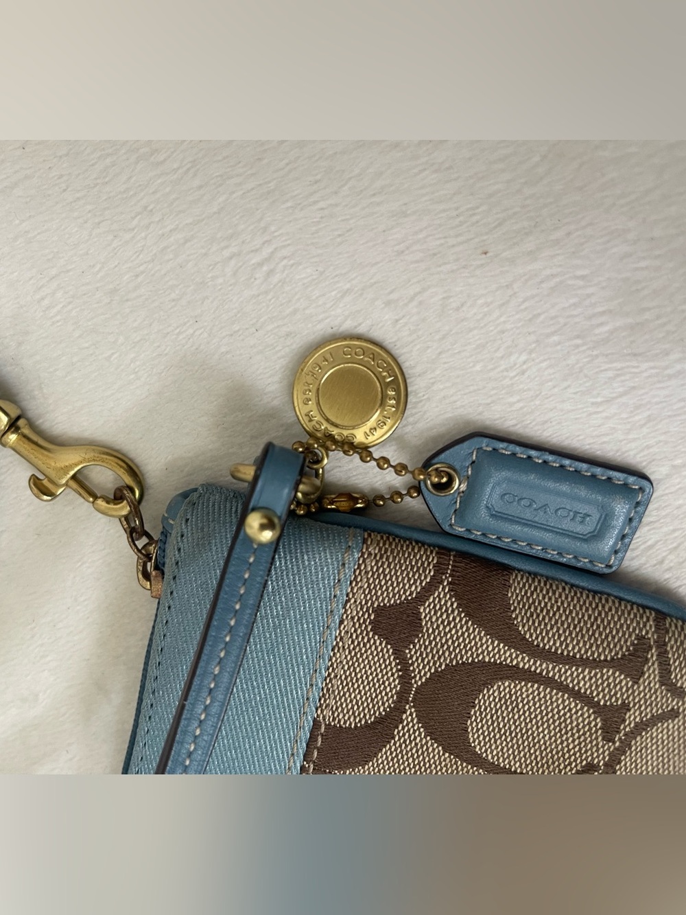 Coach Brown Signature Canvas Wristlet with Blue Trim - Picture 2 of 7